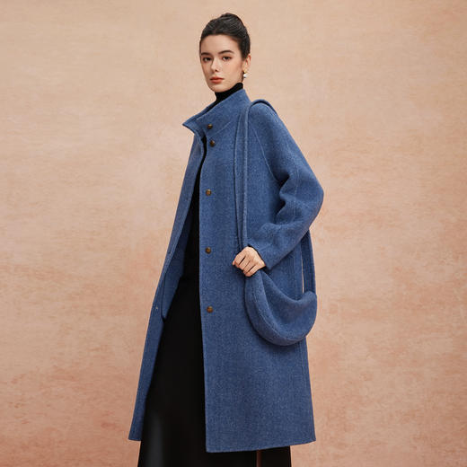 QH929斯尔丽25新款含山羊绒棉羊毛轻柔廓形宽松配同面料羊绒斜挎包大衣 商品图2