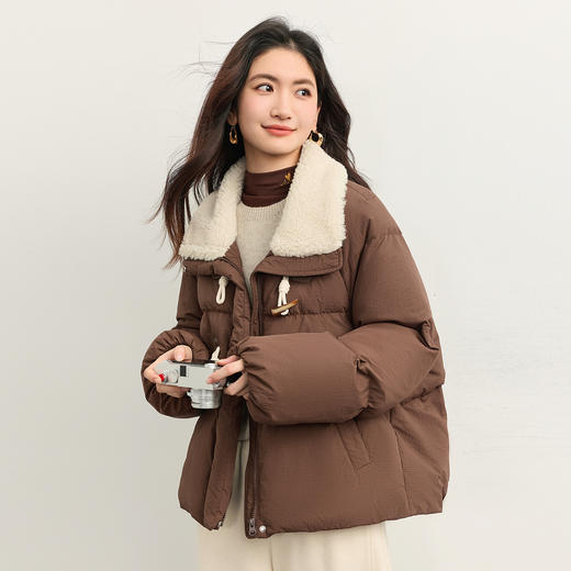 【年货节】熙世界复古咖色巴恩风棉袄外套女冬季毛绒翻领短款牛角扣棉服棉衣 商品图4