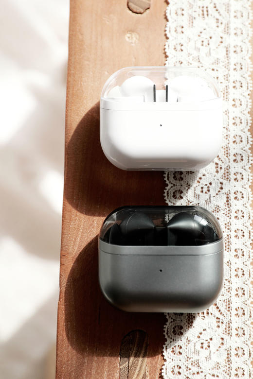 完全贴合的感觉，录音室般的音质。主动降噪无线蓝牙耳机C112666 商品图5