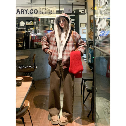 <曾小咸推荐>现货秒杀！微信超特价！红色格子两面穿加绒外套 日常319.99 立减150 秒杀169.99！ 商品图4