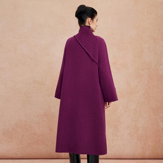 QH941斯尔丽2025新款羊毛大衣高级感廓形松弛配斜跨小包长款大衣 商品图1