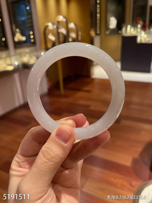 5191511，手镯，圈口56.8。具体价格微信咨询 商品图4