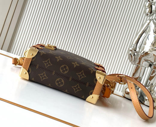 秋冬特惠💰1370 渠道级LV【全钢五金 163c01变码芯片】te级LV 全套包装 M46815老花 早春系列Cruise系列 商品图3