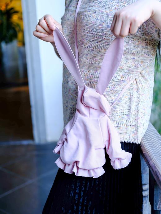 一周发货【花粉定制款手机包】手机也穿上定制的衣服啦~肩带长度两款可选，100厘米&126厘米，可以给自己和家里闺女都备一个，靓女出街！ 商品图11