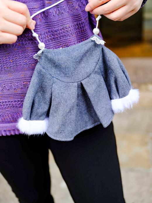 一周发货【花粉定制款手机包】手机也穿上定制的衣服啦~肩带长度两款可选，100厘米&126厘米，可以给自己和家里闺女都备一个，靓女出街！ 商品图3