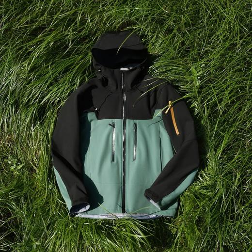 意大利PAMPA&POP软壳冲锋衣，进口东丽TORAY面料，防风防水保暖，挺括有型不臃肿 商品图3