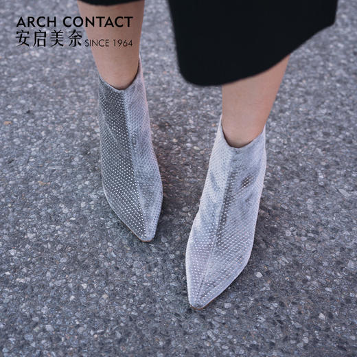 ARCH CONTACT安启美奈秋季新品时尚丝绒烫钻女靴52872 商品图3
