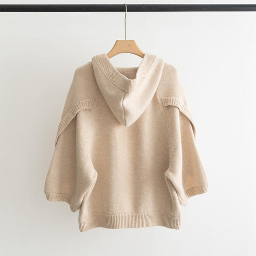 M记交叉袖羊绒羊毛混纺开衫罩袍 商品图3