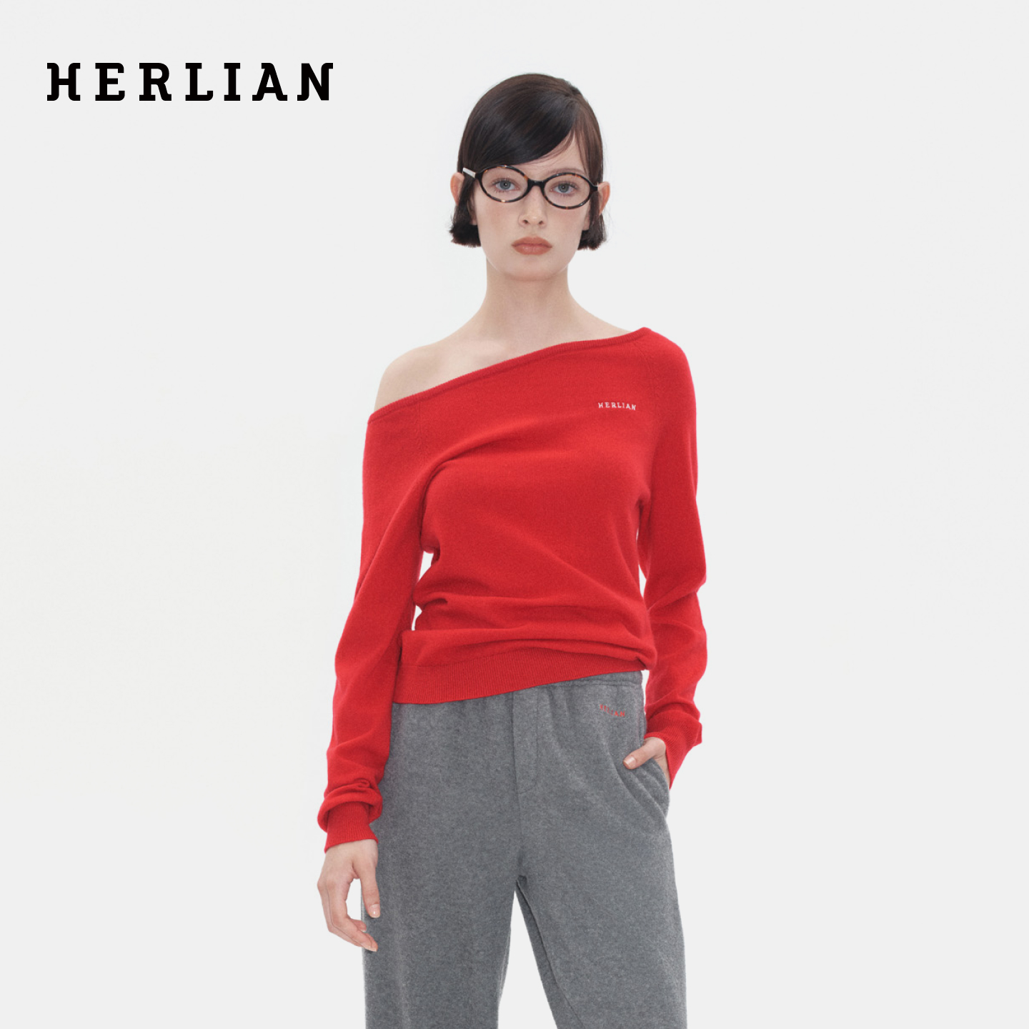 Herlian 2025冬季新品手工刺绣logo一字斜肩毛衫女士