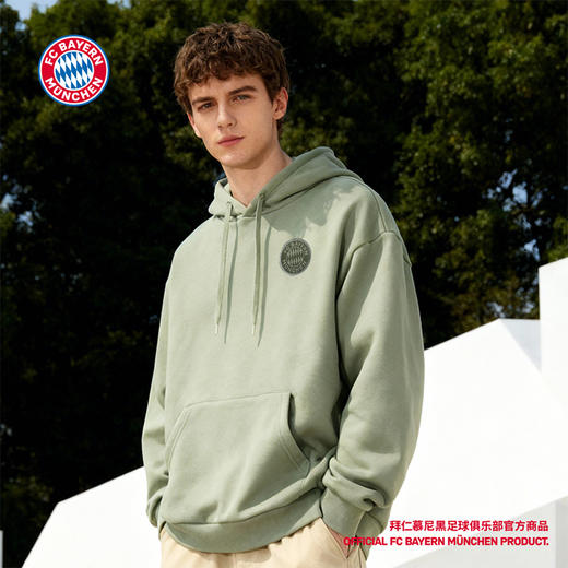 【官方正版】拜仁足球俱乐部丨浅绿色连帽卫衣清新简约帽衫 商品图0