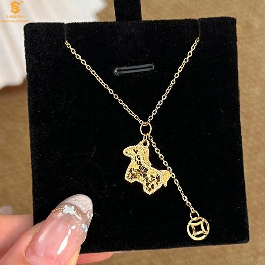 【双12抢先购 特惠】香港周六福黄金钻石首饰足金内嵌足银碎冰冰立马有钱吊坠（附赠K金项链） 商品图0