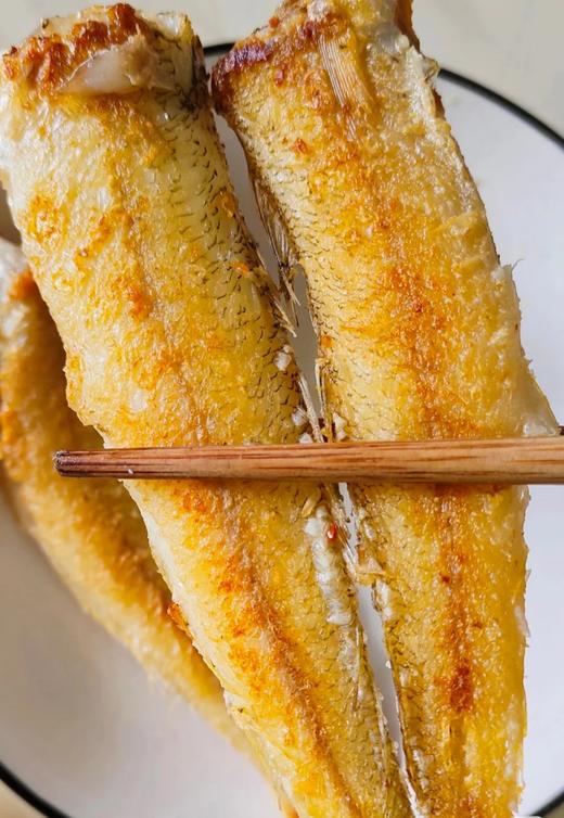 【京东顺丰包邮】78到手3斤野生小沙丁鱼 胶东半岛纯净水域野生捕捞 新鲜发货 号称“小肉球” 圆鼓鼓的身体全是蒜瓣肉 没有小刺和毛刺 肉质细嫩基地直邮 商品图6