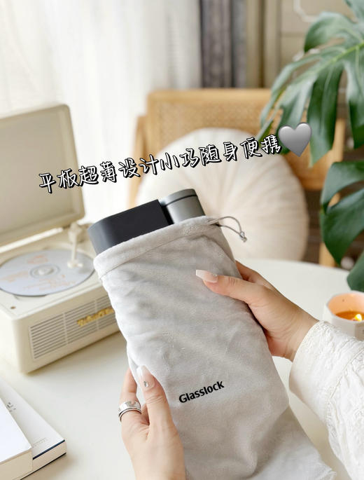 【3秒即热饮水机】室内、室外、出差用。3秒出热水，热水温度7档调节，有儿童锁。 大小和一本书差不多大。水源，可以往自带容器里加水，也可用矿泉水，可用软水管 商品图13