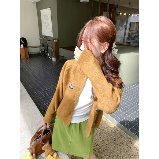 <曾小咸推荐> 现货秒杀！微信超特价！条纹披肩 日常99.99 立减60 秒杀39.99！！刺绣棕色毛衣开衫 秒杀89.99！ 商品图3