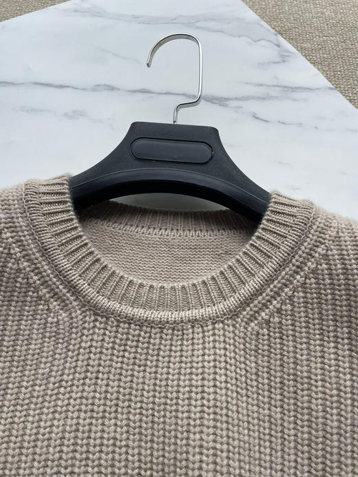 1127-1 贸易公司渠道货 大马 重磅山羊绒 紧密针织 经典廓型 外套质感针织罩衫 我穿40宽松效果 商品图11