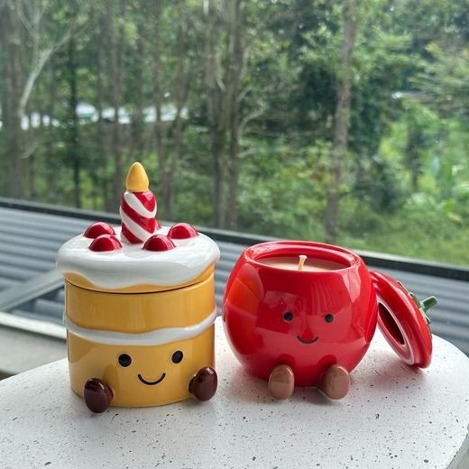 萌趣香薰双宠【jc生日蛋糕&番茄香薰蜡烛🕯️】既能散发治愈香气，又能当桌面摆件，送礼首选！把“治愈感”拉满🍅 商品图0