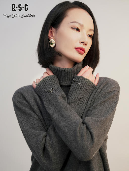 郭培成衣RSG2025秋冬新款高领羊毛衫保暖简约百搭毛衣气质慵懒 商品图2