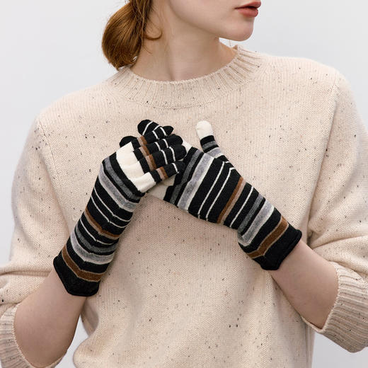 东黎 • 童心未远 马戏团 山羊绒冬季彩条手套 5398 商品图3