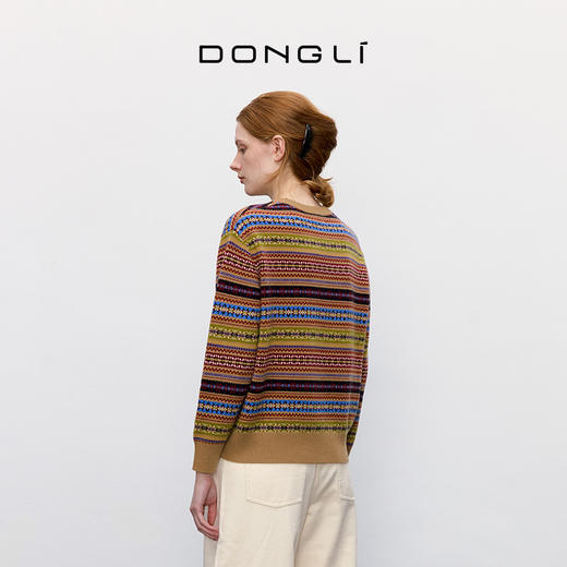 东黎 • 童心未远 林间画册 山羊绒女士冬季提花圆领套衫 5574 商品图4