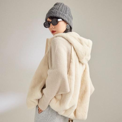 下单3-7天发货！ORIGNAL&CO 欧貂绒系列外套 连帽马甲/连帽外套/皮毛一体大衣外套 D家同款面料，行走的人间富贵花，不挑身材不挑体型，上身显贵，⁮高级老钱风 商品图12