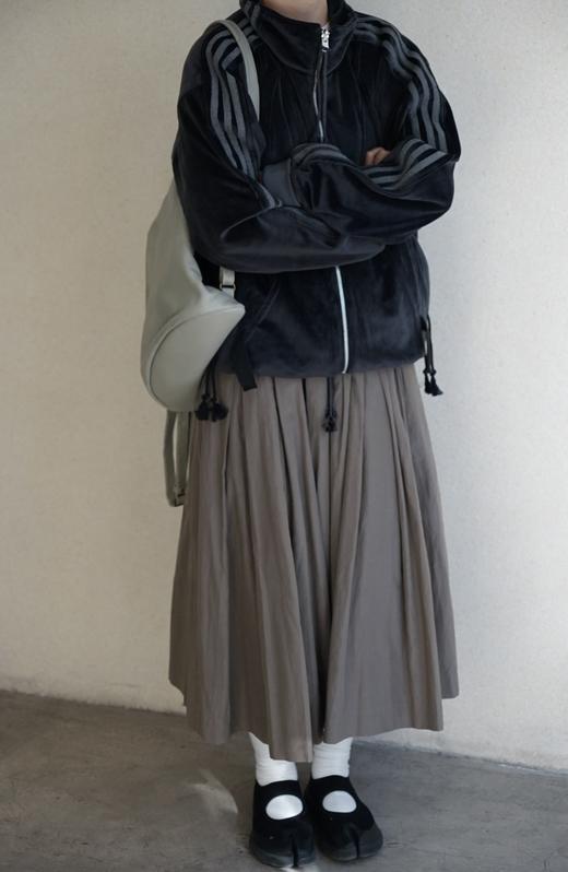 SFTM x adidas联名运动衣 商品图4