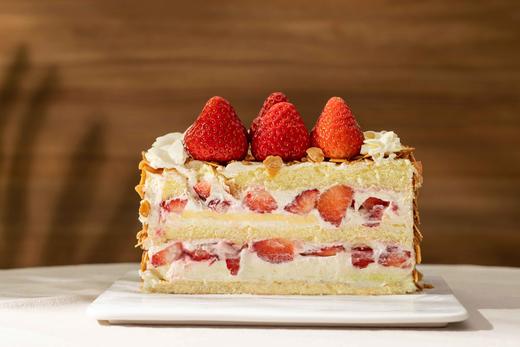 焦糖杏仁草莓蛋糕 商品图1
