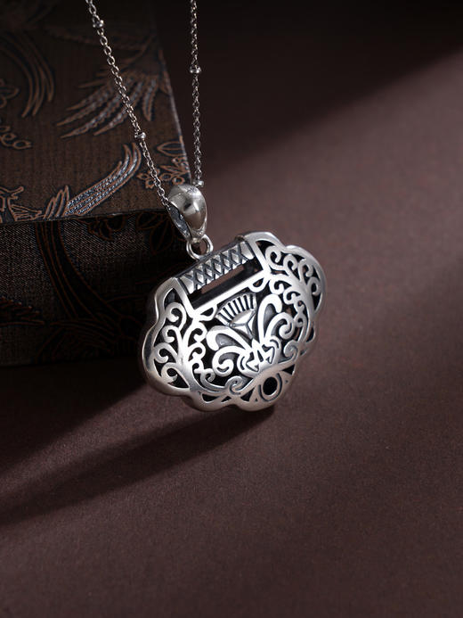 子佩集S925银仿古锁包吊坠【YFDZ029】纯银仿古(不含链)2409 商品图0