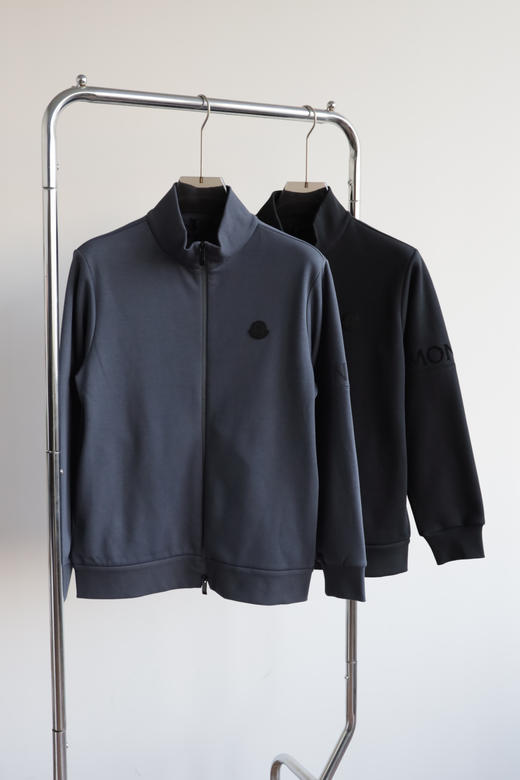 M0nc1er秋冬加绒 植绒徽标立领拉链外套 WT932 商品图3