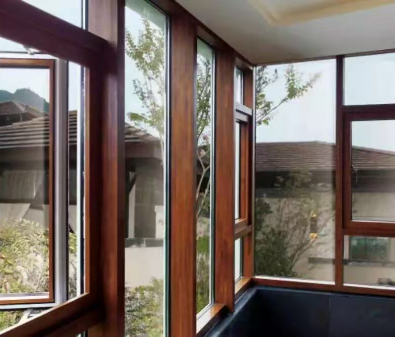 温馨家居高端铝木结构系统窗