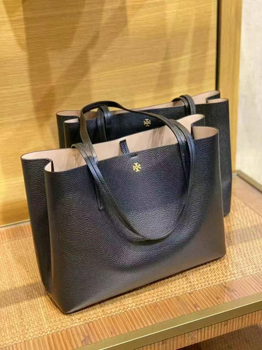 黑五折扣￥1550🇺🇸直邮，TB新款款blake托特包，出中号了，有黑色白色棕色三个颜色，里外全皮，中间还有拉链隔层放贵重物品，33x25 商品图1