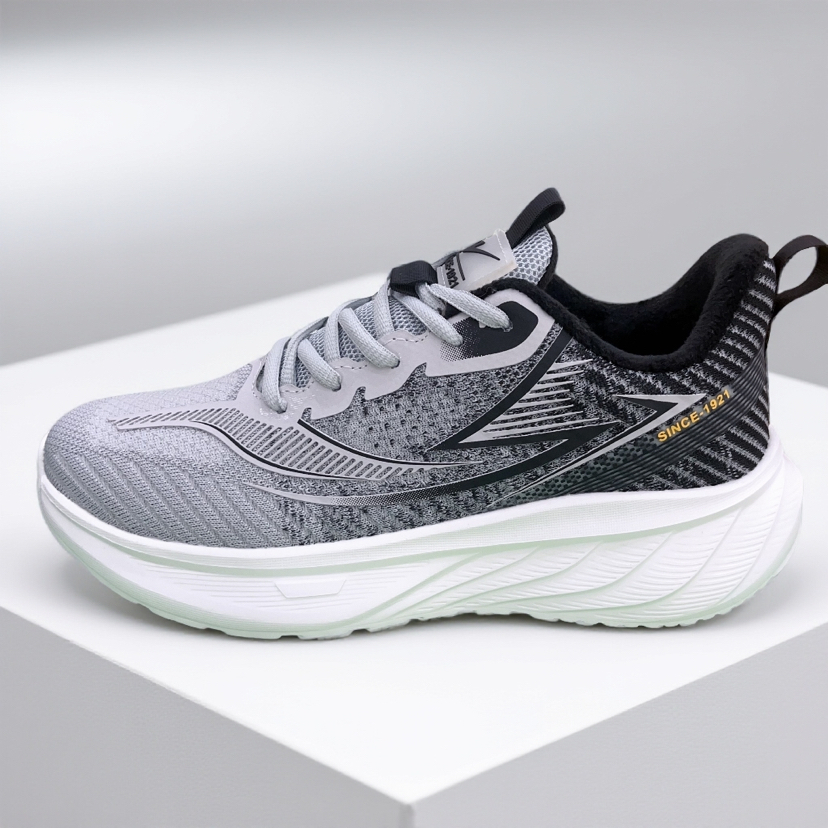 双星名人情侣款加绒运动鞋556806