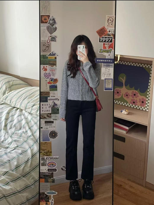 冬季怎么少的了一条百搭的烟管裤呢！加绒小黑裤！ 商品图3