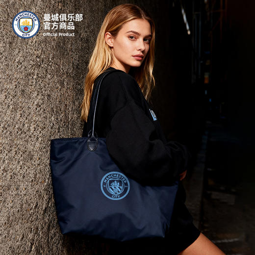 【官方正版】曼城俱乐部 | 深蓝托特包大容量单肩包球迷周边 商品图3