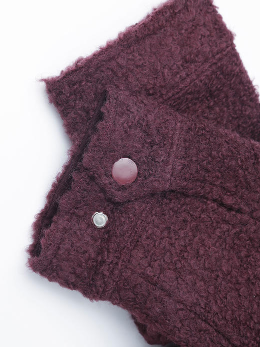 酒红色立领拉链羊羔毛外套 短款宽松毛绒夹克 口袋纽扣装饰秋冬保暖上衣 商品图3