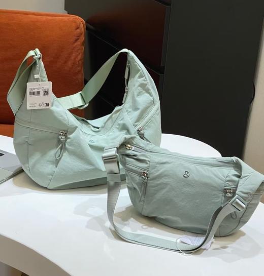 点此购买 lulu露露男女款单肩斜挎牛角包 xj 336730 商品图4