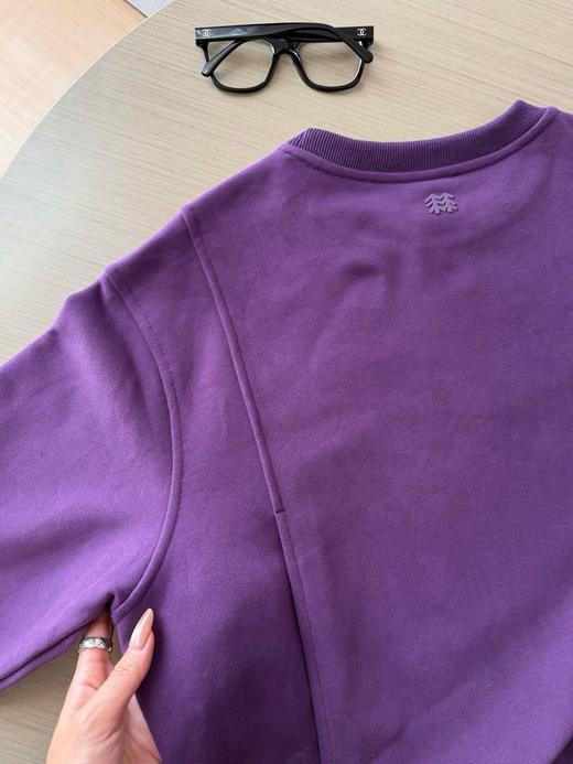 D112729男女情侣款刺绣圆领立裁拼接加绒卫衣 商品图14