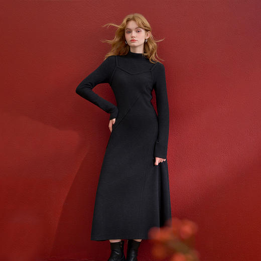 西遇假两件半高领长袖针织连衣裙女冬季新款气质显瘦内搭长裙V4355456 商品图0