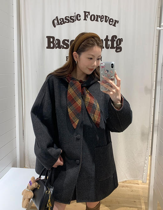 韩剧女主同款🔥【AUChris双面穿兔耳系带连帽斗篷双面毛呢大衣AUC111103】一面复古学院一面温柔通勤，穿一次就被要三次链接❗️ 商品图2