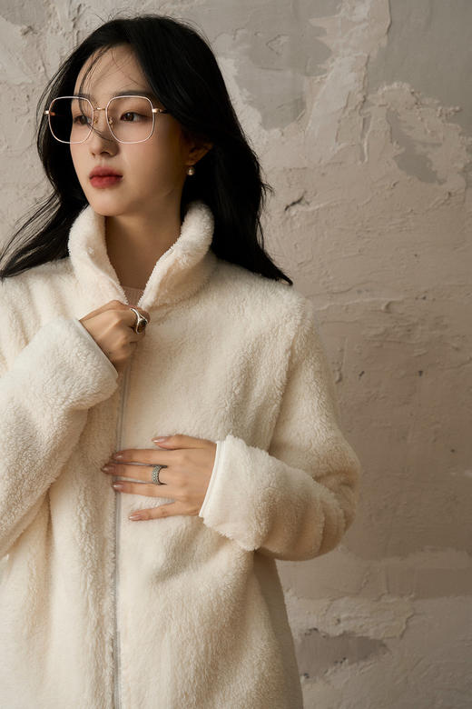 越穿越暖毛茸茸简约小立领优衣库同款摇粒绒外套 商品图1