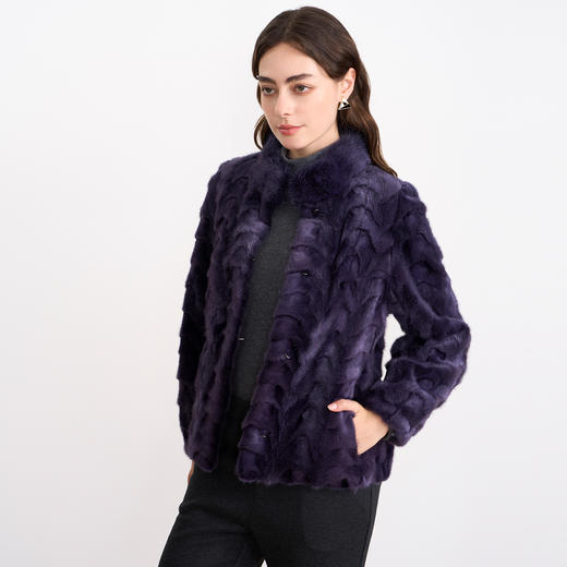 EITIE爱特爱柔紫色短款高贵优雅保暖皮草大衣8093719 商品图2