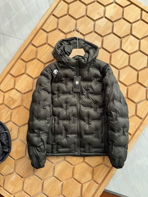 D112736户外登山徒步男款轻量保暖舒适连帽棉服外套 商品图5