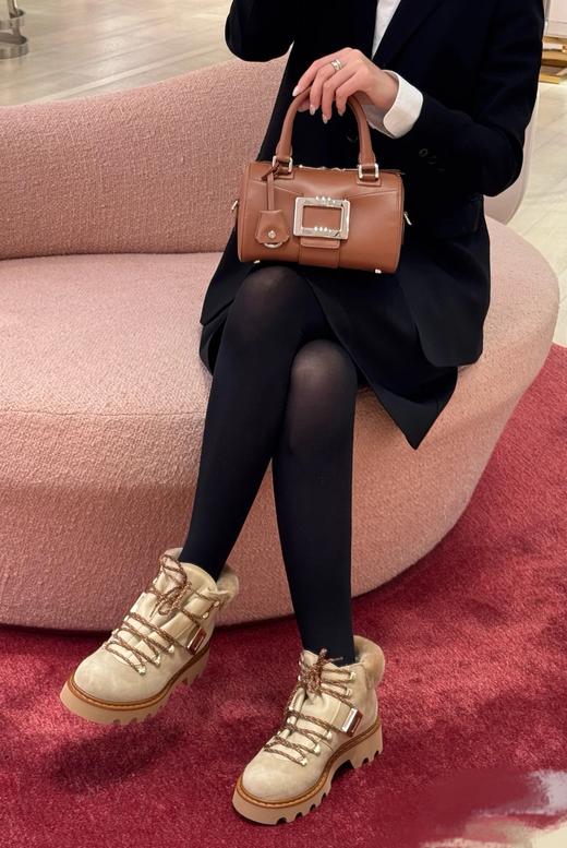 Ro&gerVivier 冬季新款方扣A级进口羊皮毛一体雪地靴 商品图3