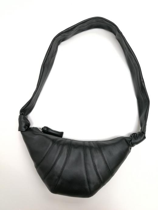 中性款羊皮革牛角包小号斜挎包013 商品图0