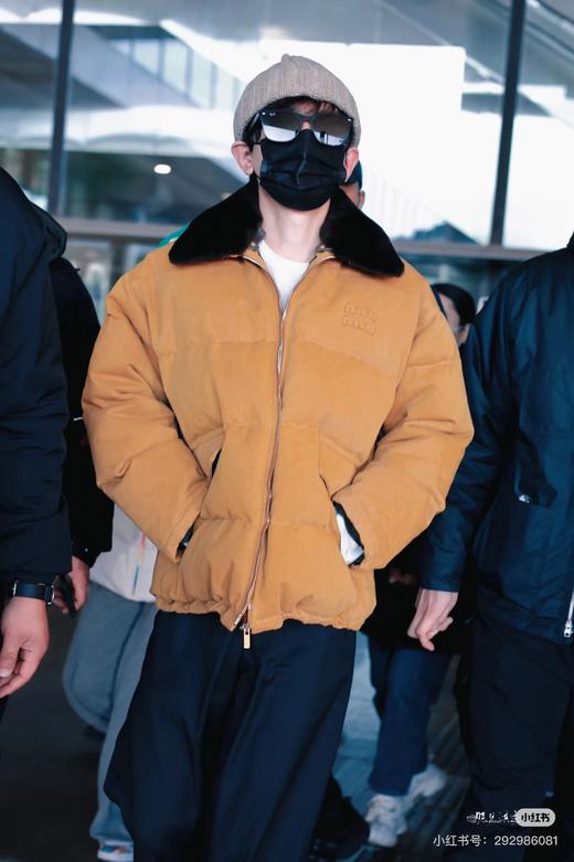 D112737重磅字母拉链皮毛一体羽绒服外套男女同款 商品图12