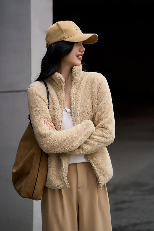 越穿越暖毛茸茸简约小立领优衣库同款摇粒绒外套 商品图8