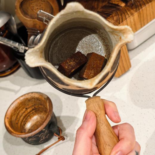 [屁侠推荐]谦益香畴象遇原汁红糖188g/悦己红糖 生态甘蔗 新鲜榨汁 云南古法工艺熬制 拒绝添加 商品图0