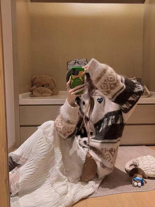 D112716秋冬季复古休闲感费尔岛花纹针织开衫毛衣 商品图1