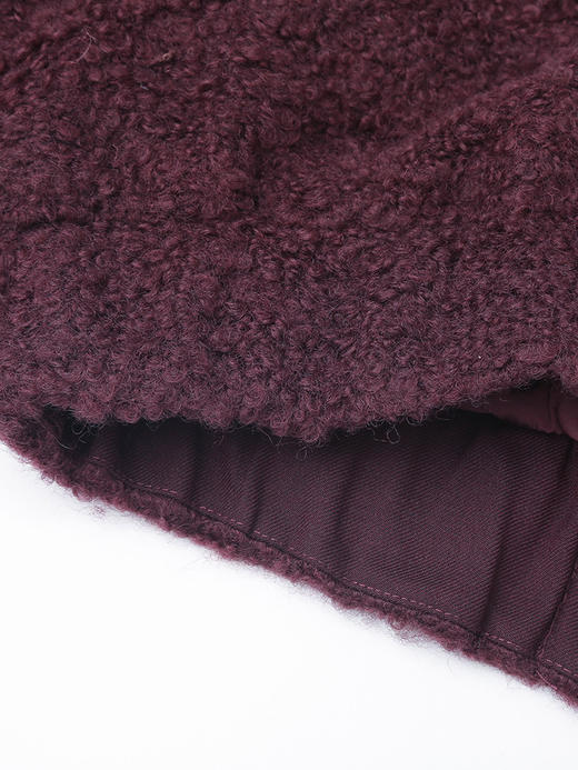 酒红色立领拉链羊羔毛外套 短款宽松毛绒夹克 口袋纽扣装饰秋冬保暖上衣 商品图4