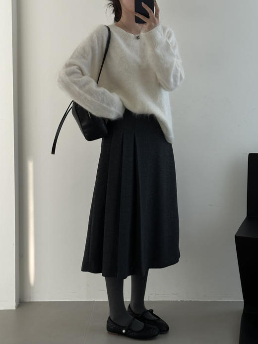 🌸【全国包邮】 Miu系设计感蚕丝羊毛半身裙：🤭是时候来点好裙子了‼️ 🔥【出口岛国的蚕丝羊毛面料】一眼爱上的miu系设计感裙子 商品图6