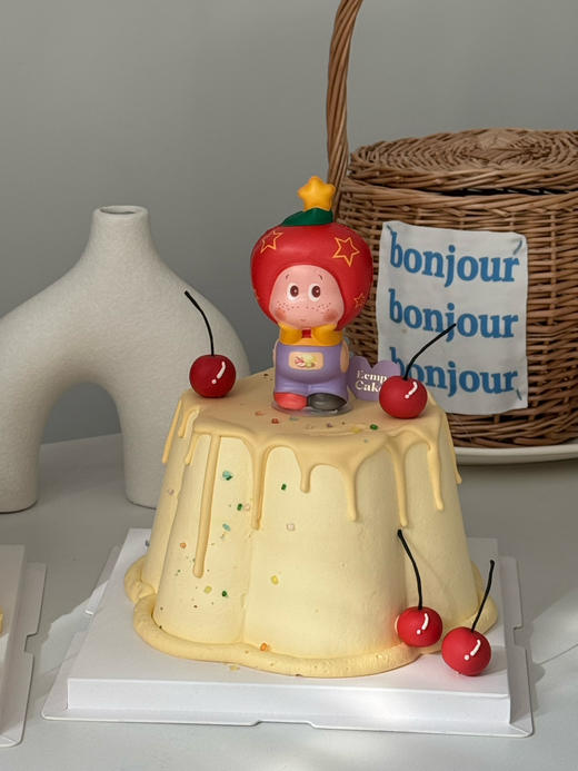 星星人布丁樱桃造型蛋糕 商品图0